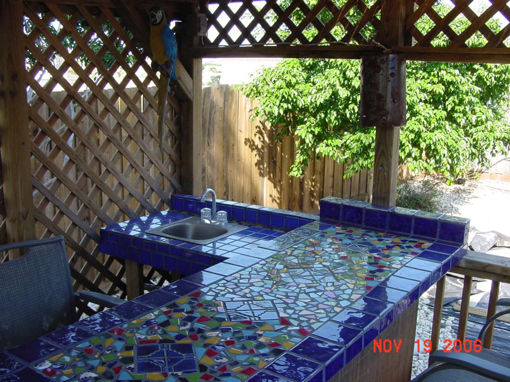 CUSTOM MADE MOSAIC TILE COUNTER TOP 